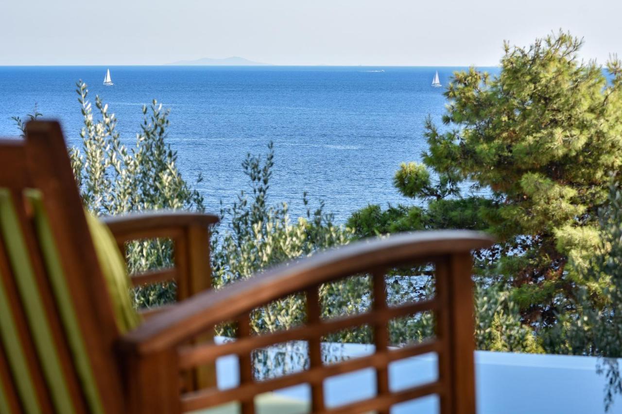 4 Bedrooms Hvar Located 100m From The Sea And 1,5 Km From Hvar Old Town Villa