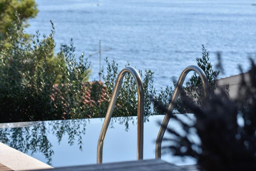 4 Bedrooms Hvar Located 100m From The Sea And 1,5 Km From Hvar Old Town Villa Hvar Town