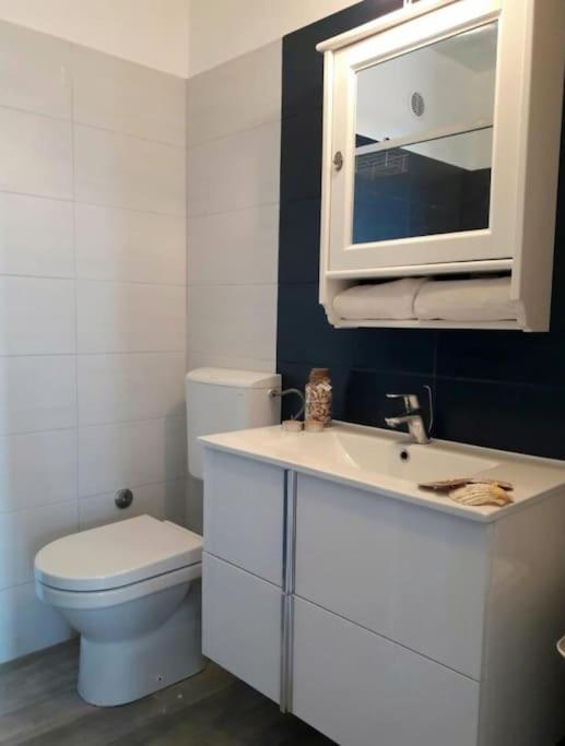 4 Bedrooms Hvar Located 100m From The Sea And 1,5 Km From Hvar Old Town Villa
